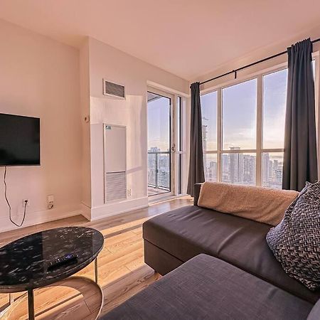 Elegant Suites - City Views, Lake View, Free Parking Toronto Exterior photo